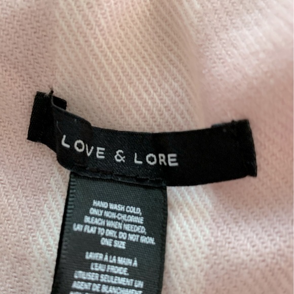 Love and Lore pink plaid blanket scarf with hit of burgandy 30” x 70” - Picture 6 of 10